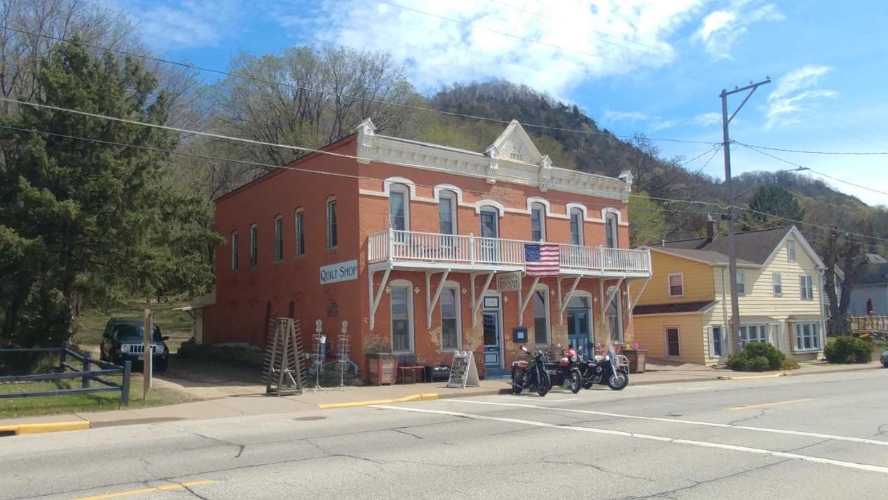The Burlington & Bar - Wi Inn *